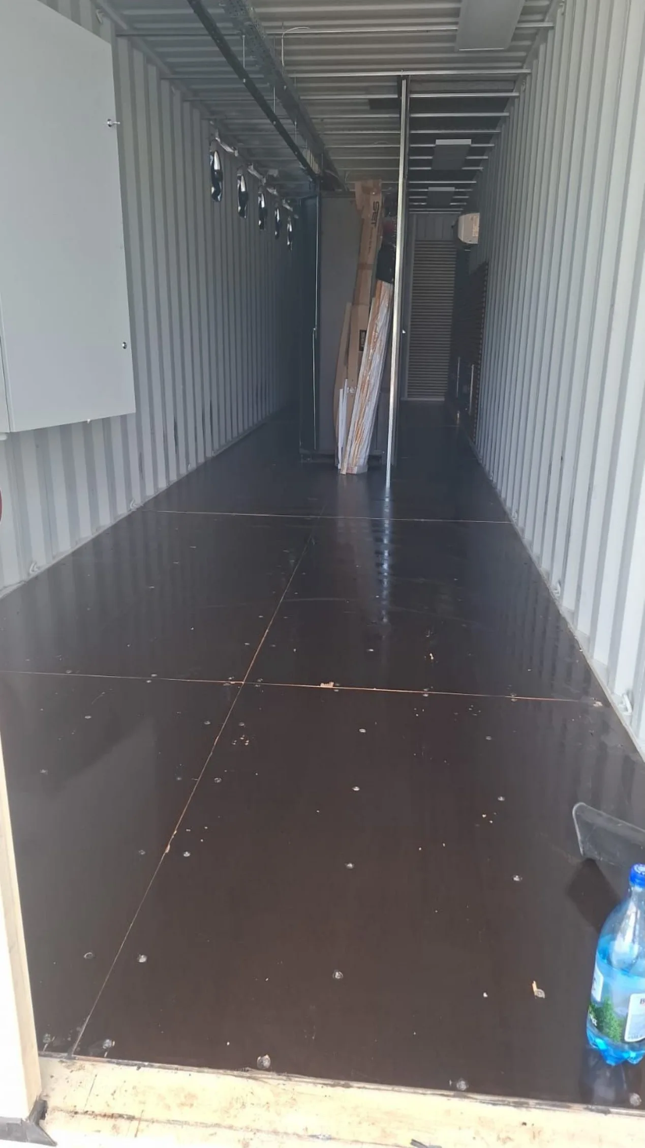 Electrical installation and technical room